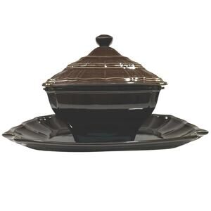 Noble Excellence Toscano Brown Covered Casserole Dish with Lid and 17" Platter